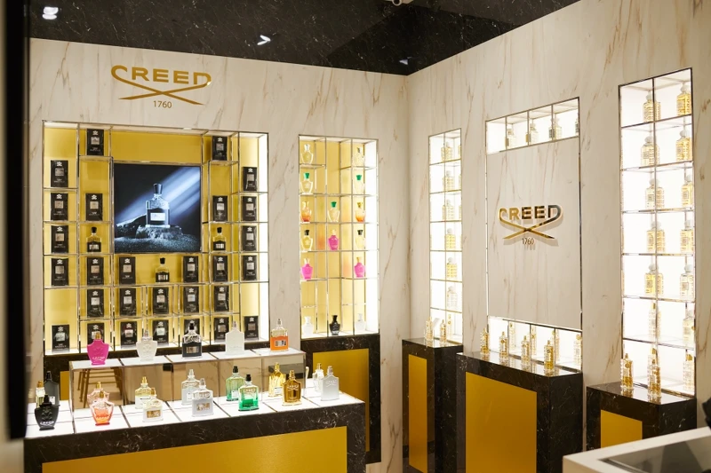 CYRANO席哈諾遠東SOGO忠孝概念店當中,特別設置CREED店中店。 CYRANO席哈諾遠東SOGO忠孝概念店當中,特別設置CREED店中店。