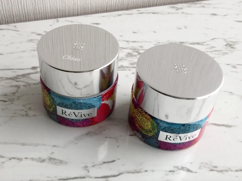 2021年底前購買RéVive光采再生活膚霜-新生光采版(經典型)可以享有刻字服務。