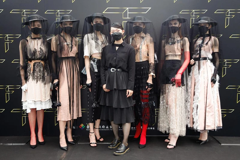 2021台北好時尚-佳作得主設計師楊佳凰及作品 2021台北好時尚-佳作得主設計師楊佳凰及作品