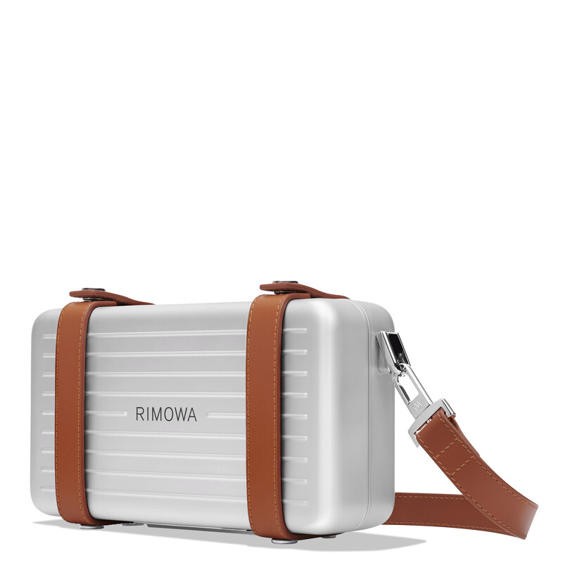RIMOWA Personal鋁鎂合金硬殼小包，NT$49,900