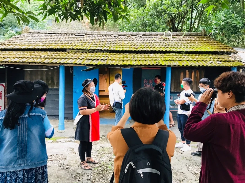 崁頂3062老屋故事館的導覽介紹。 崁頂3062老屋故事館的導覽介紹。