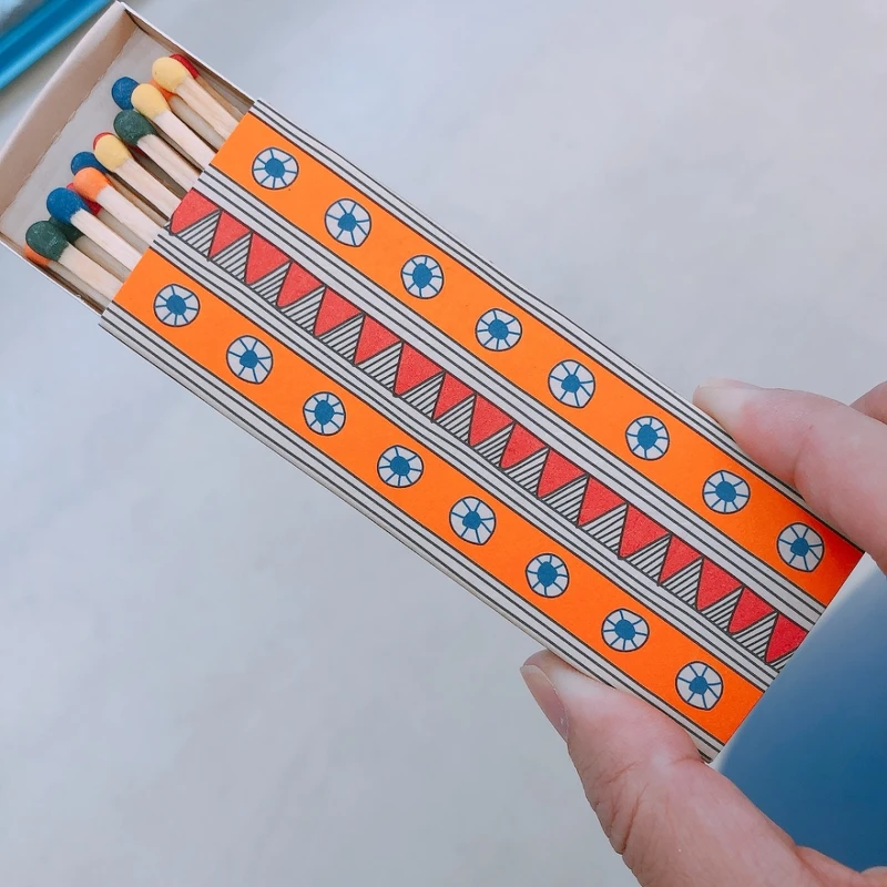 BYREDO2021節慶限量火柴盒。 BYREDO2021節慶限量火柴盒。