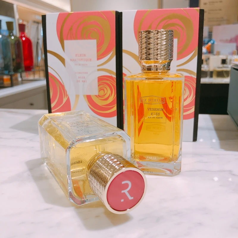 EX NIHILO 2021聖誕限量系列香水共有兩款。 EX NIHILO 2021聖誕限量系列香水共有兩款。