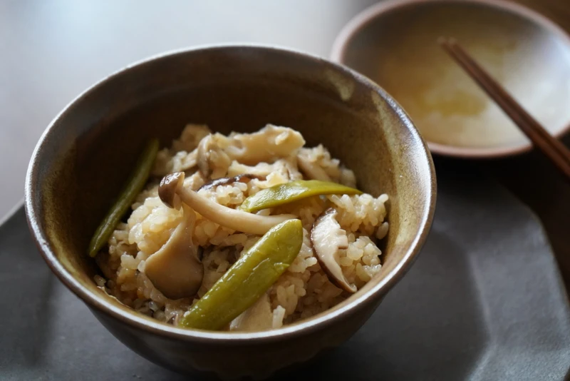 野菇炊飯。 野菇炊飯。