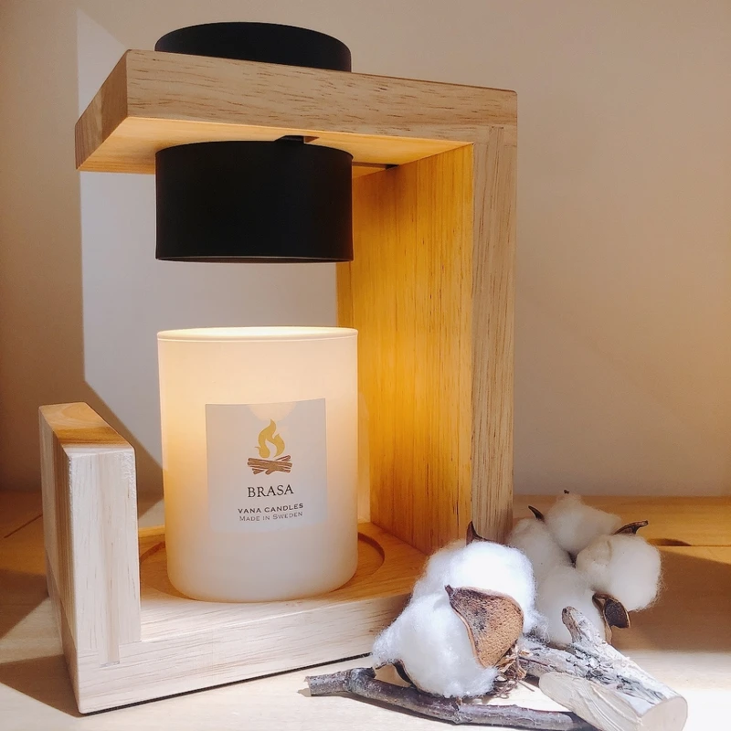 Vana Candles香氛蠟燭暖燈摩登實木款(原色),NT2,690 Vana Candles香氛蠟燭暖燈摩登實木款(原色),NT2,690
