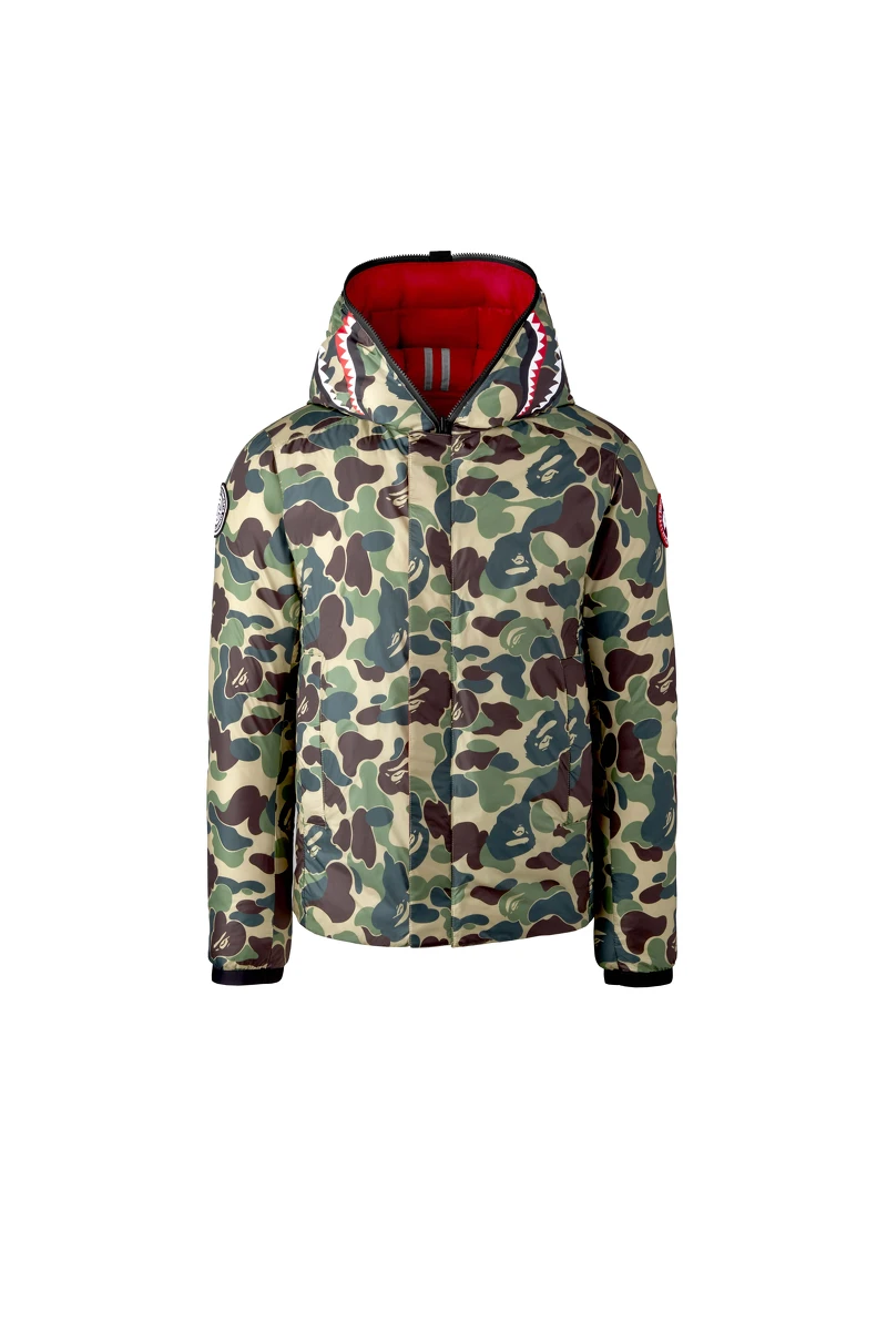 鯊魚連帽外套，NT30,100