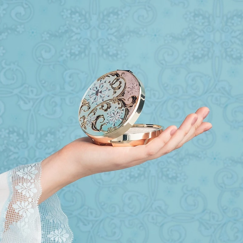 資生堂MAQuillAGE心機彩粧Snow Beauty雪花香氛魔法盒2021年巴黎初雪限量版。 資生堂MAQuillAGE心機彩粧Snow Beauty雪花香氛魔法盒2021年巴黎初雪限量版。