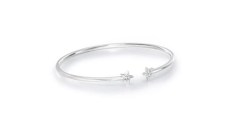 Illa白K金鑽石手環 幾何簡約之美－ 化圓成方，Illa白K金鑽石手環將不可能化為可能。