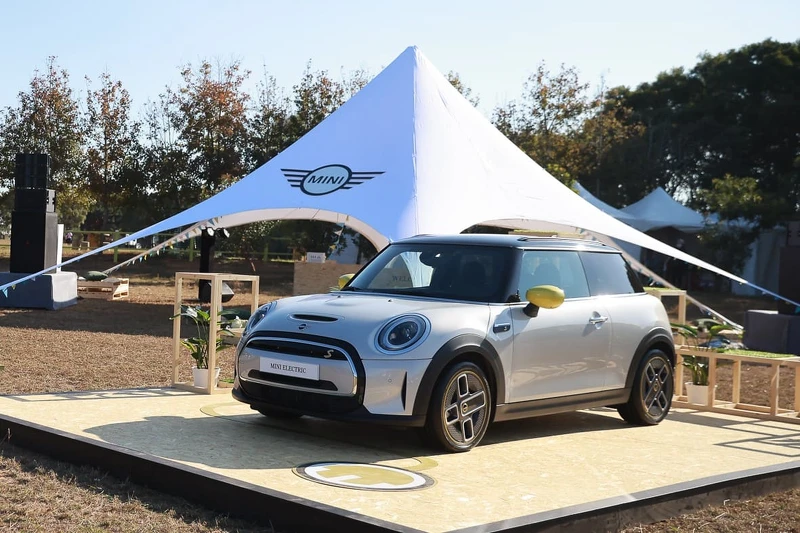 在MINI Day 當日盛大登場、首度亮相的MINI Electric。 在MINI Day 當日盛大登場、首度亮相的MINI Electric。