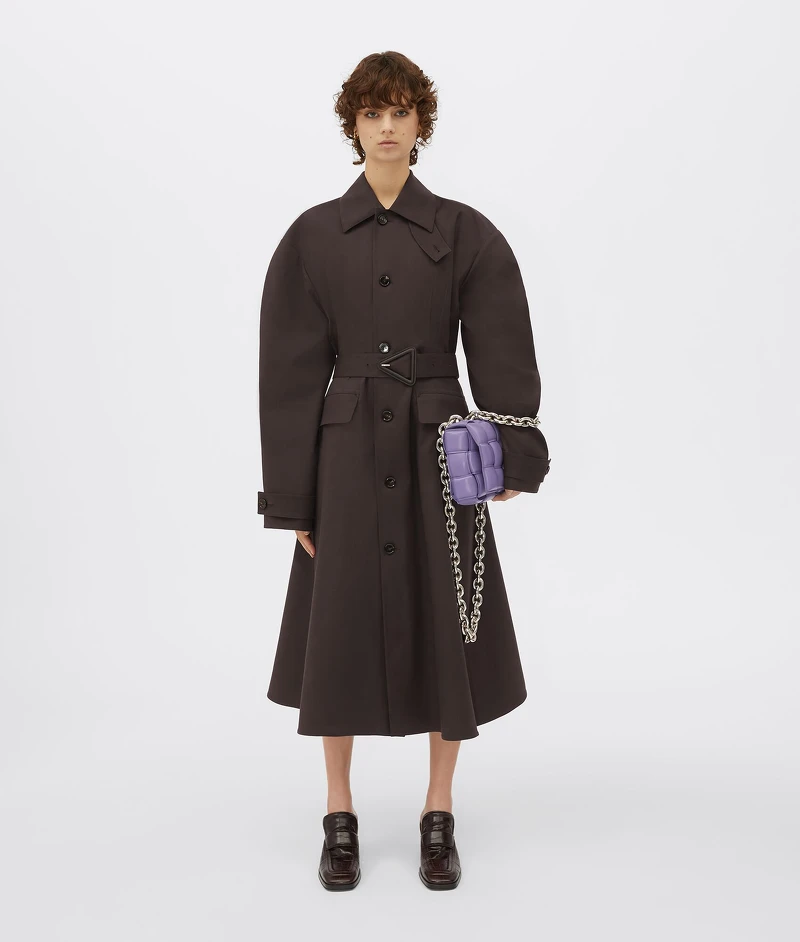 Bottega Veneta Chain Cassette,NT139,900 Bottega Veneta Chain Cassette,NT139,900