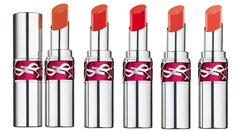 YSL情挑誘吻晶亮蜜唇膏(左起)#8茄紅蜜糖、#9蜜橘軟糖、#10撒嬌甜莓、#11無花果蜜、#12糖漬蜜桃，NT1,380