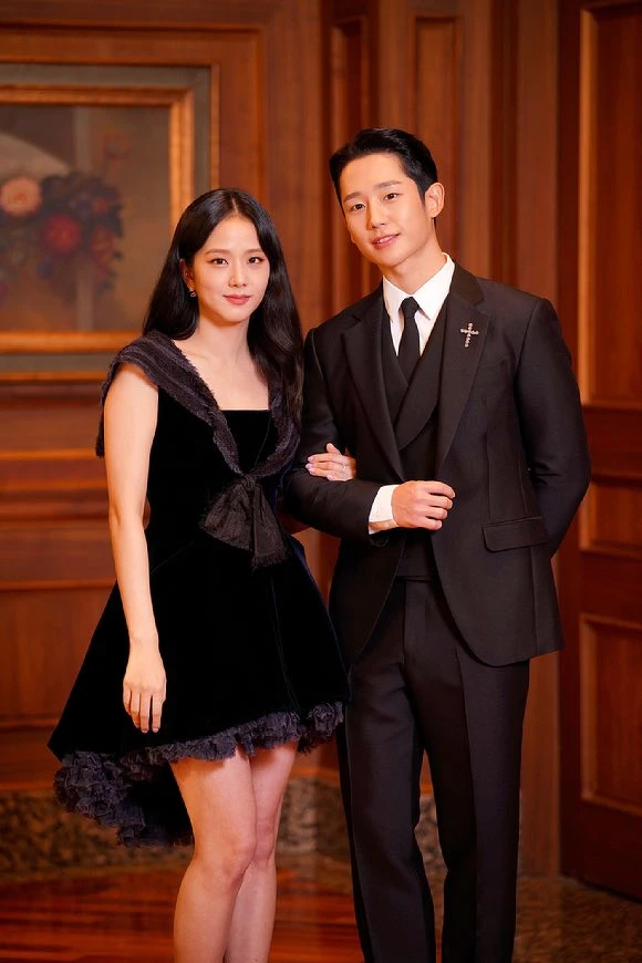 Disney+《雪降花》BLACKPINK Jisoo、丁海寅12月18日開播! Disney+《雪降花》BLACKPINK Jisoo、丁海寅12月18日開播!