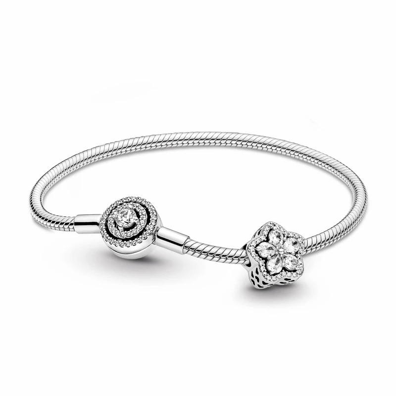 璀璨雪花手鏈串飾套組NT5,380 (原價NT6,560) 璀璨雪花手鏈串飾套組NT5,380 (原價NT6,560)