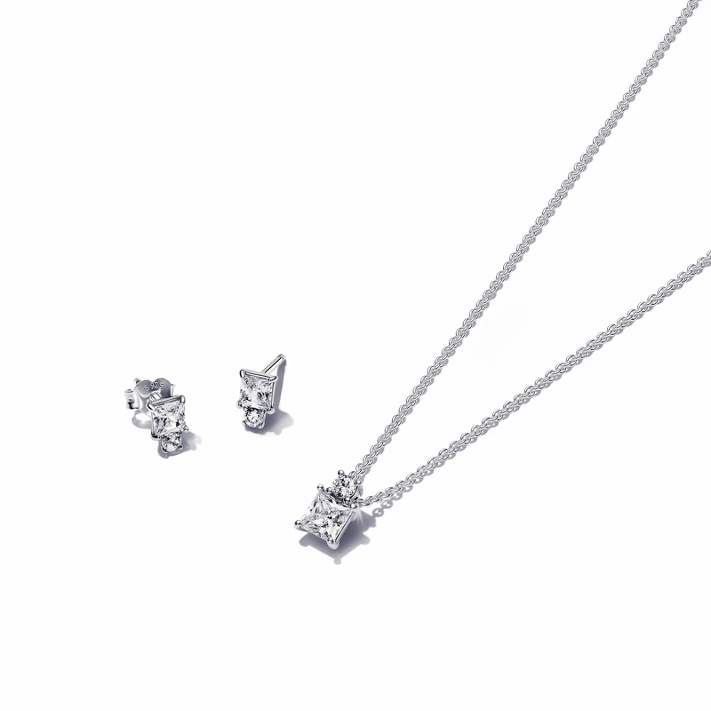 璀璨寶石項鏈耳環套組，NT3,980