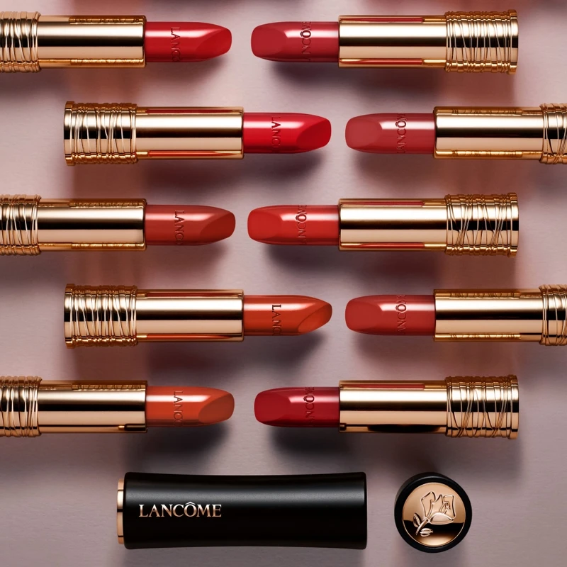 蘭蔻「小蠻腰唇膏」L'Absolu Rouge絕對完美唇膏絕美登場。 蘭蔻「小蠻腰唇膏」L'Absolu Rouge絕對完美唇膏絕美登場。