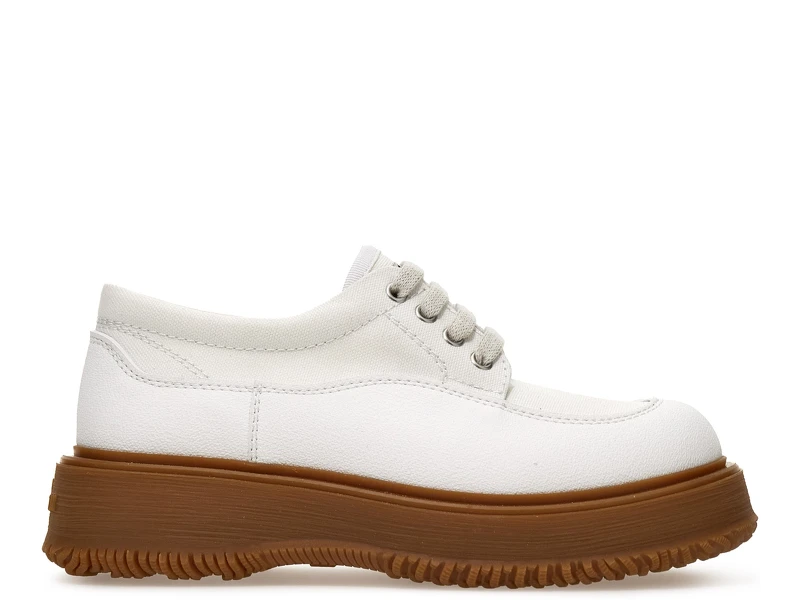 HOGAN 3R 環保材質休閒鞋,NT19,300。 HOGAN 3R 環保材質休閒鞋,NT19,300。