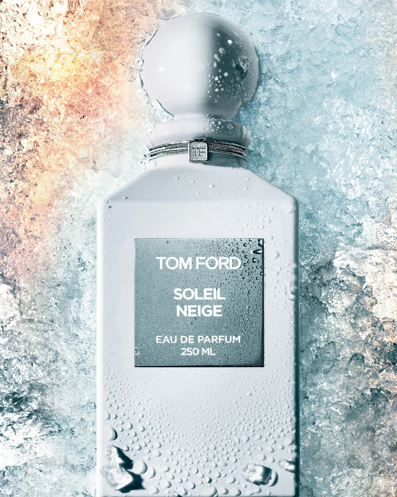 TOM FORD私人調香系列SOLEIL NEIGE冬日光芒形象圖。 TOM FORD私人調香系列SOLEIL NEIGE冬日光芒形象圖。