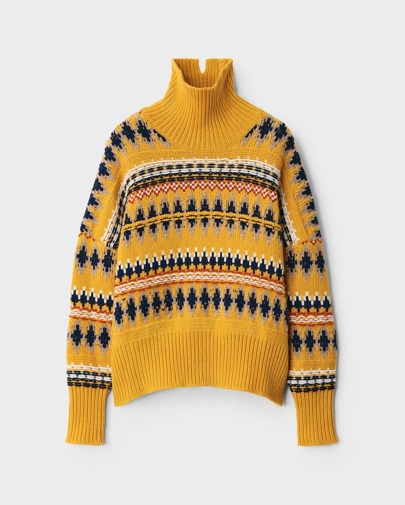 黃色小羊毛 Willow 費爾島高領上衣，NT19,500。