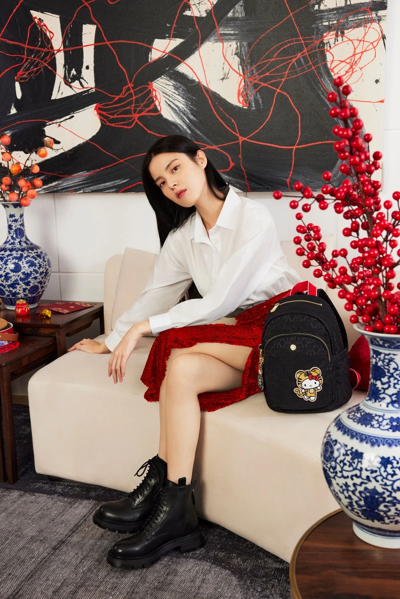 Delia Mini小巧收納後背包,售價NT$3,380 Delia Mini小巧收納後背包,售價NT$3,380