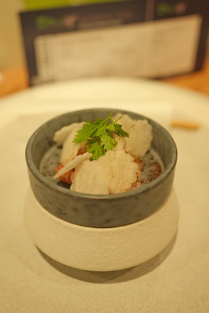 辛香料豐盈的湯品。