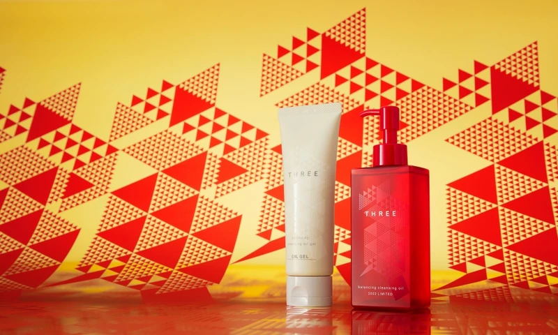 THREE 首次推出海外限定版-平衡潔膚寅虎好年限量版,2021年12月22日上市。 THREE 首次推出海外限定版-平衡潔膚寅虎好年限量版,2021年12月22日上市。