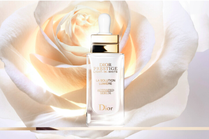 DIOR迪奧精萃再生光燦淨白精華30ml,NT13,500 DIOR迪奧精萃再生光燦淨白精華30ml,NT13,500