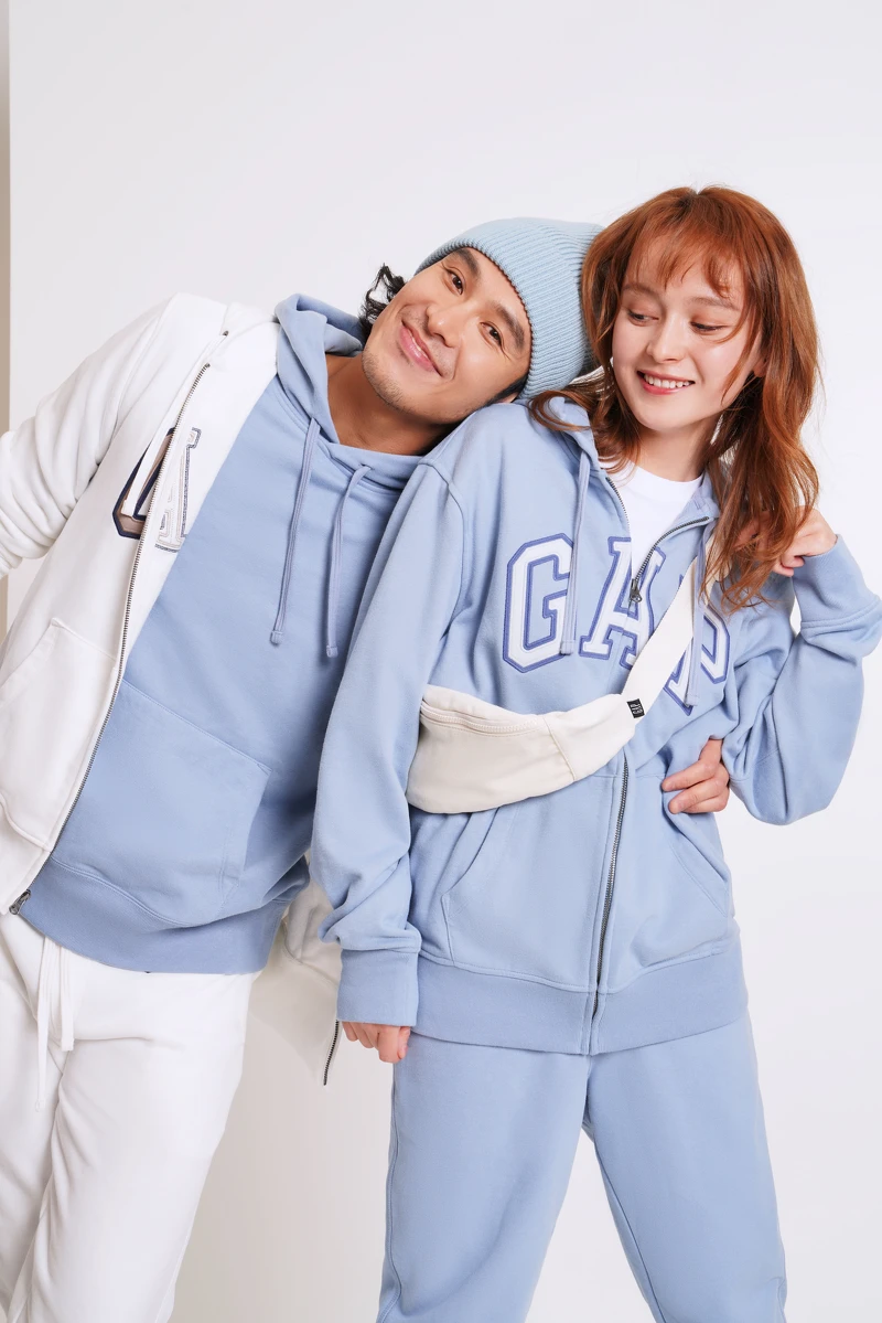 Gap冰淇淋系列外套,NT1,499 / 長褲,NT1,299 Gap冰淇淋系列外套,NT1,499 / 長褲,NT1,299