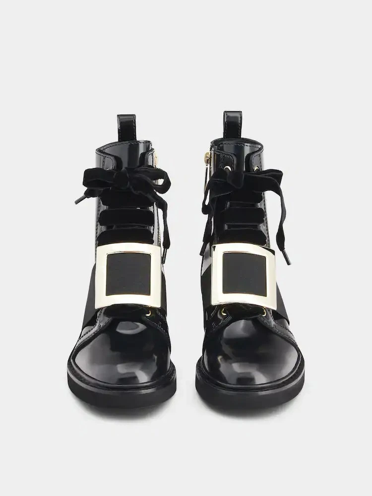 Roger Vivier Viv' Rangers金屬釦踝靴，NT49,600