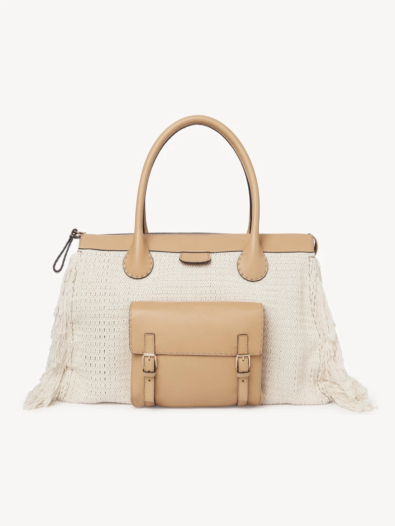 Chloé Edith 象牙白大型醫生包,NT91,300。 Chloé Edith 象牙白大型醫生包,NT91,300。
