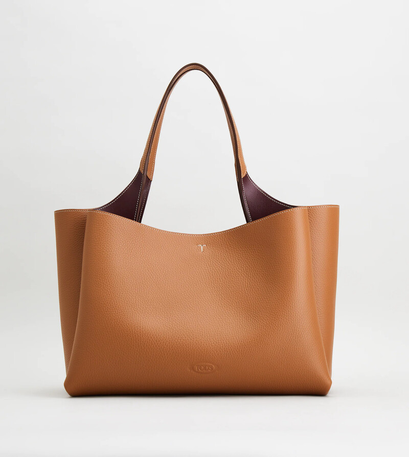 TOD'S 手提肩背兩用包,NT47,700。 TOD'S 手提肩背兩用包,NT47,700。
