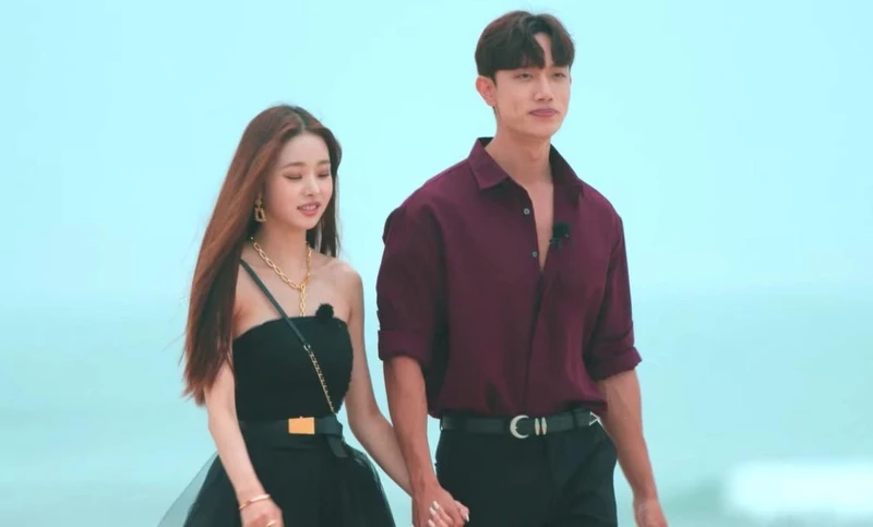 宋智雅與金賢中甜蜜溢於言表 宋智雅與金賢中甜蜜溢於言表