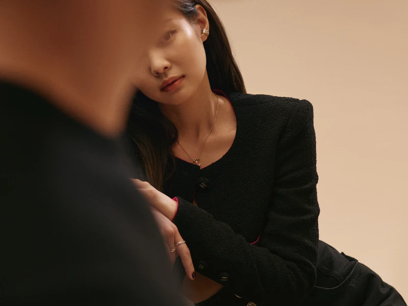 Jennie為香奈兒Coco Crush拍攝形象廣告,搶先試戴2022年新品 Jennie為香奈兒Coco Crush拍攝形象廣告,搶先試戴2022年新品
