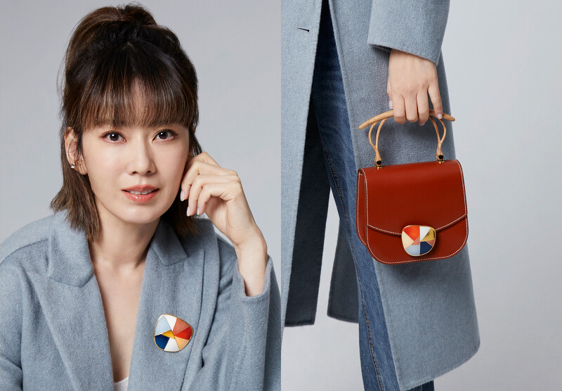 SAUVEREIGN 傳世金箔扣能作為髮飾、胸針、項鍊墜飾,或是裝飾於包款、腰帶、鞋履上。 SAUVEREIGN 傳世金箔扣能作為髮飾、胸針、項鍊墜飾,或是裝飾於包款、腰帶、鞋履上。