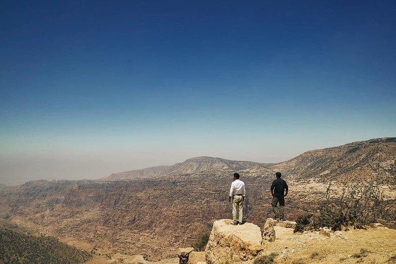 玄彬 、黃晸玟 《交涉》首張劇照 玄彬 、黃晸玟 《交涉》首張劇照