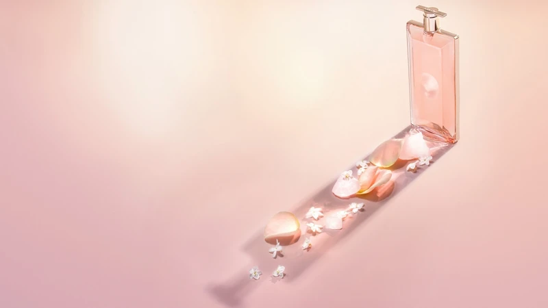 蘭蔻IDOLE唯我香水綻放乾淨的澄澈玫瑰香調。