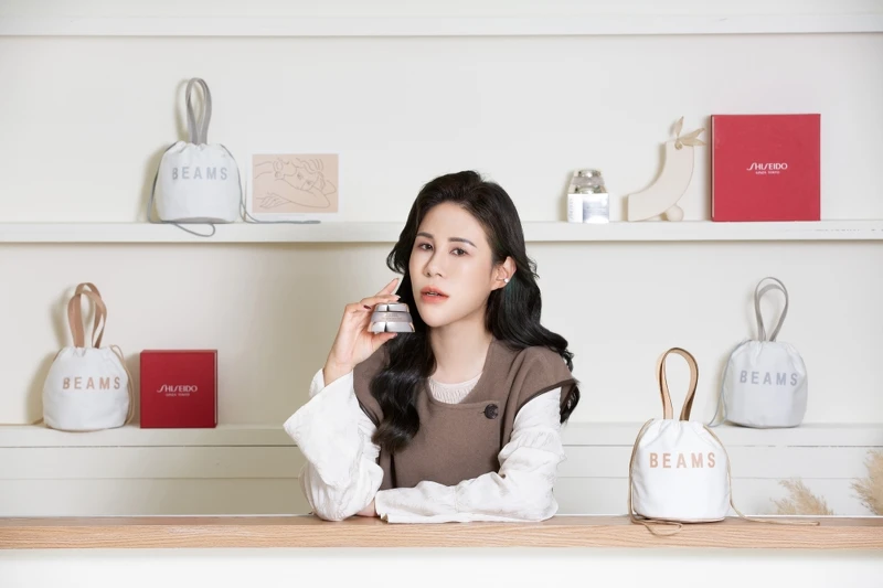 資生堂百優精純乳霜成為丹妮婊姐欽點的專櫃入門抗老乳霜。 資生堂百優精純乳霜成為丹妮婊姐欽點的專櫃入門抗老乳霜。