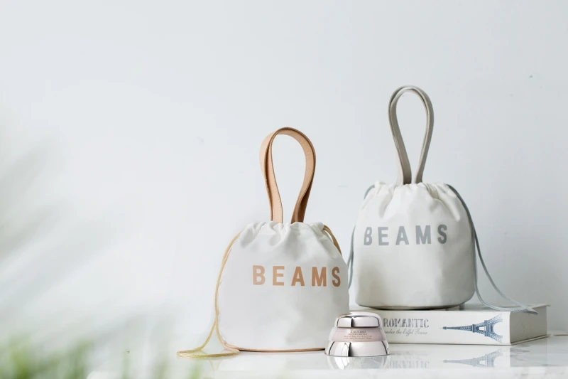 資生堂百優精純乳霜X日系潮牌BEAMS限量發行「超肌潮流束口包」。 資生堂百優精純乳霜X日系潮牌BEAMS限量發行「超肌潮流束口包」。