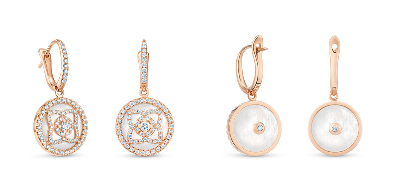 耳環正面是由鑽石排列而成的蓮花花瓣圖案，背面則是溫柔珍珠貝母設計。De Beers Enchanted Lotus 18K玫瑰金珍珠貝母鑽石垂墜式耳環NT174,000