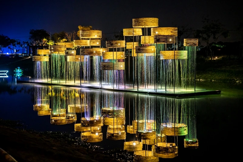 《運用幻象-裂縫》 《運用幻象-裂縫》