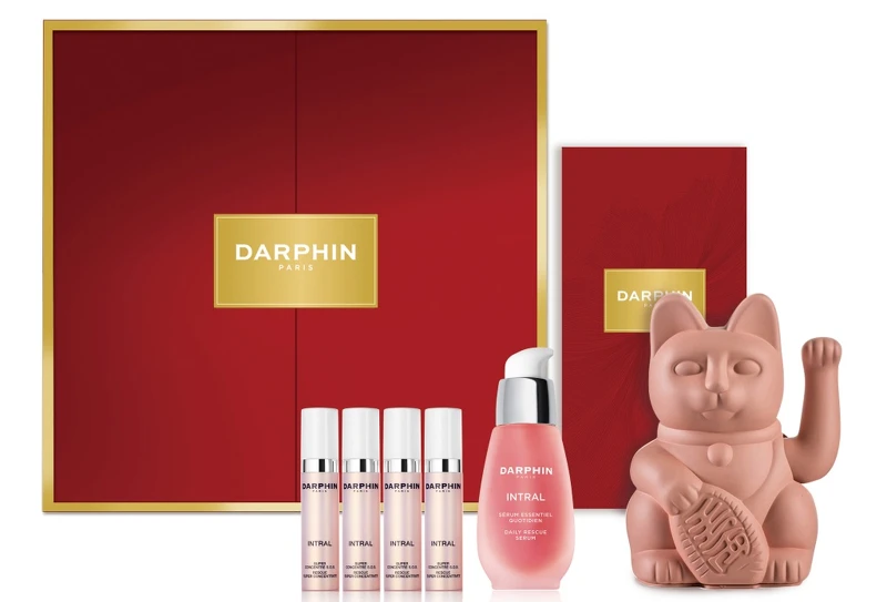 速效修護財虎禮盒(全效舒緩精華液30ml、全效舒緩濃縮修護精華7ml*4、DONKEY粉紅幸運繽紛招財貓、虎年限定禮盒+虎年金燦紅包袋、加贈VIP點數7,300),價值 NT9,290、推薦價NT7,300 速效修護財虎禮盒(全效舒緩精華液30ml、全效舒緩濃縮修護精華7ml*4、DONKEY粉紅幸運繽紛招財貓、虎年限定禮盒+虎年金燦紅包袋、加贈VIP點數7,300),價值 NT9,290、推薦價NT7,300