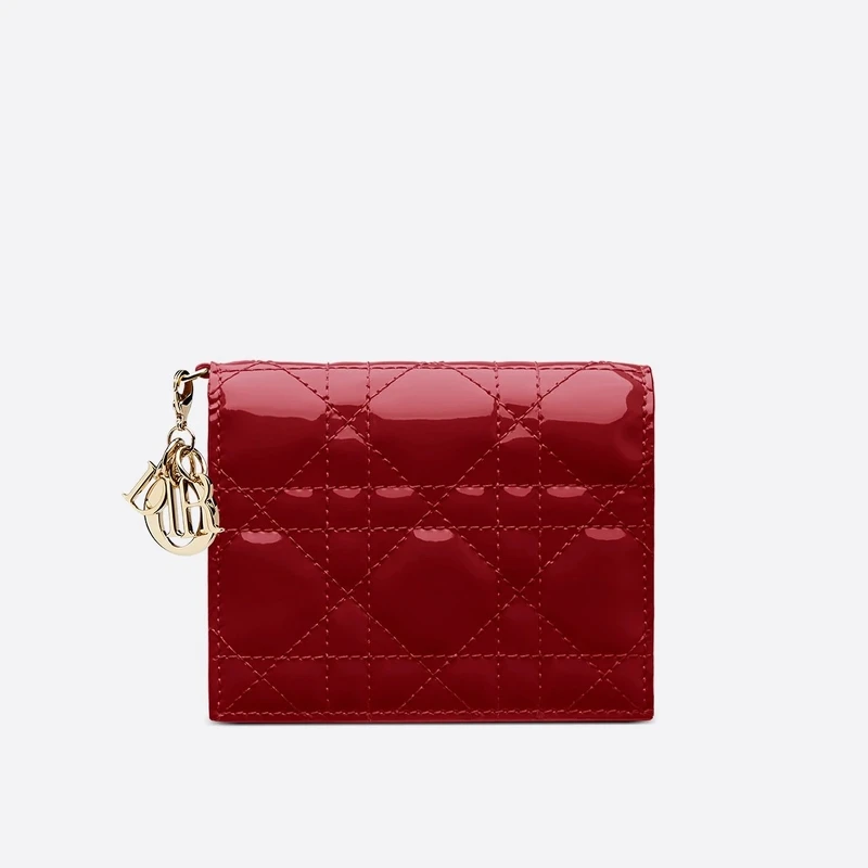 Lady Dior櫻桃紅錢包,NT19,500 Lady Dior櫻桃紅錢包,NT19,500