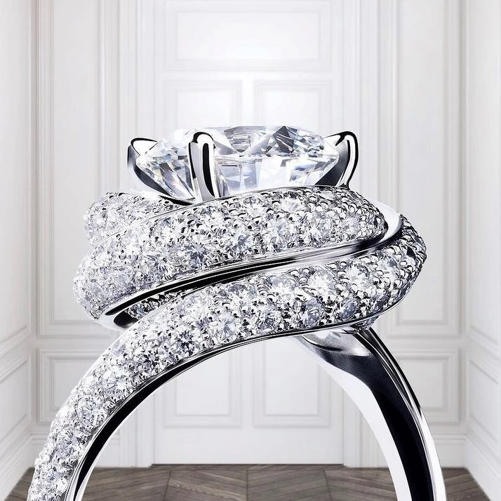 卡地亞經典鑽戒 卡地亞經典鑽戒