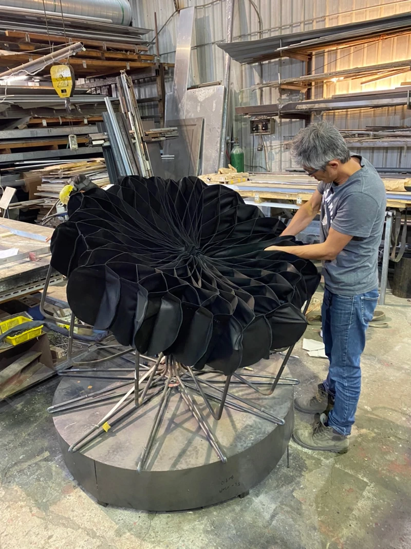 「Bloom Chair」打樣製作過程。 「Bloom Chair」打樣製作過程。