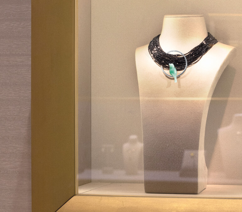 意境藝術作品－曉暉／林曉同設計師珠寶提供