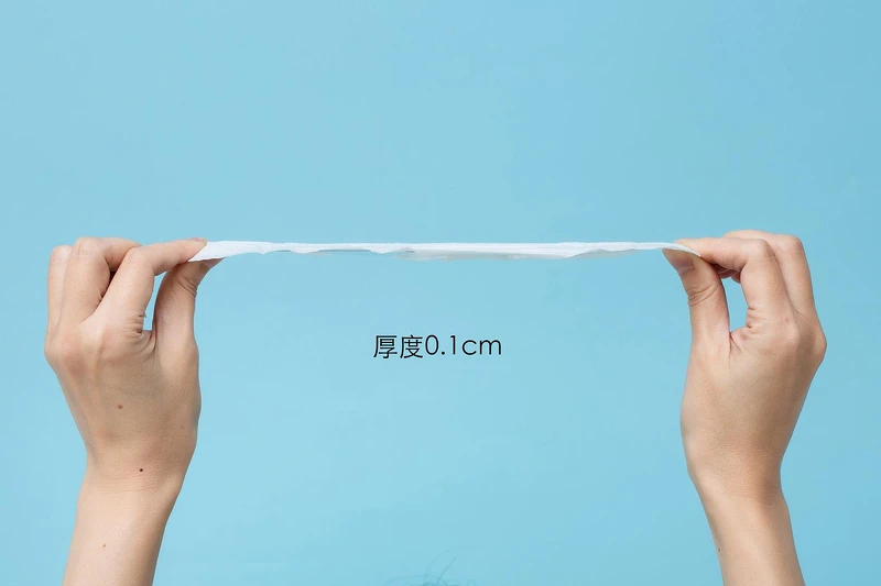 完全服貼身形0.1cm超激薄棉片，不僅毫無負擔感，吸收力與乾爽力更是厲害到讓M編讚嘆！