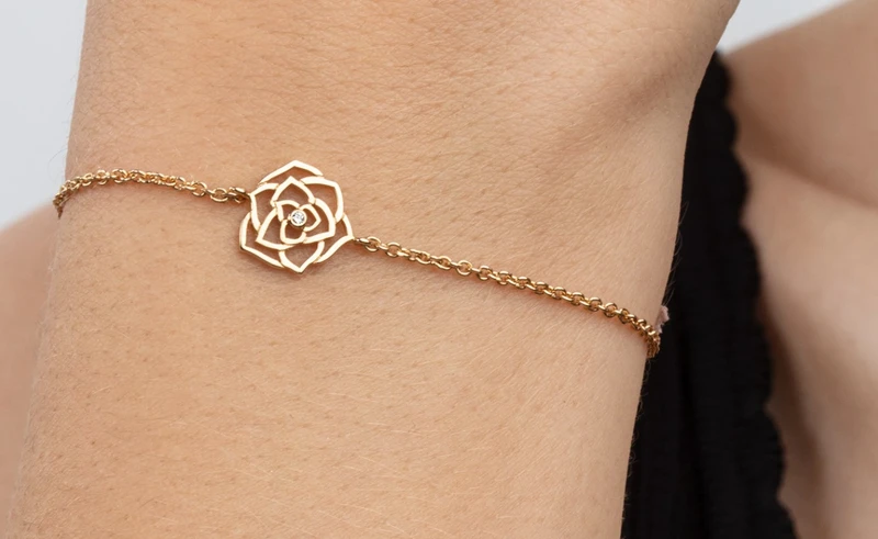 Piaget 伯爵 Rose手鏈，18K玫瑰金鑲襯一顆圓鑽，價格NT$ 31,500