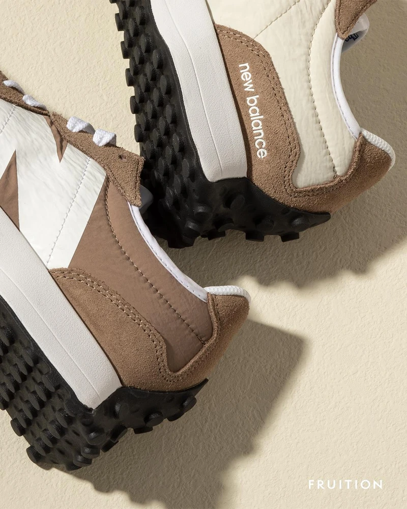 New Balance 327,NT2,980 New Balance 327,NT2,980