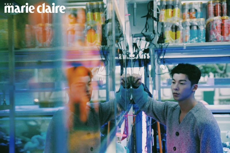 粉灰色喀什米爾材質開襟衫,Hermes。  粉灰色喀什米爾材質開襟衫,Hermes。