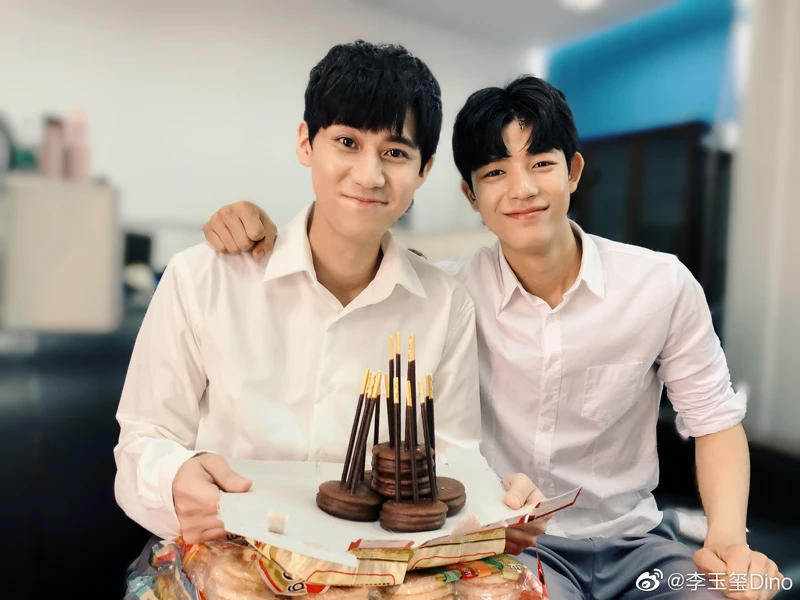 朴所羅門與李玉璽稱兄道弟