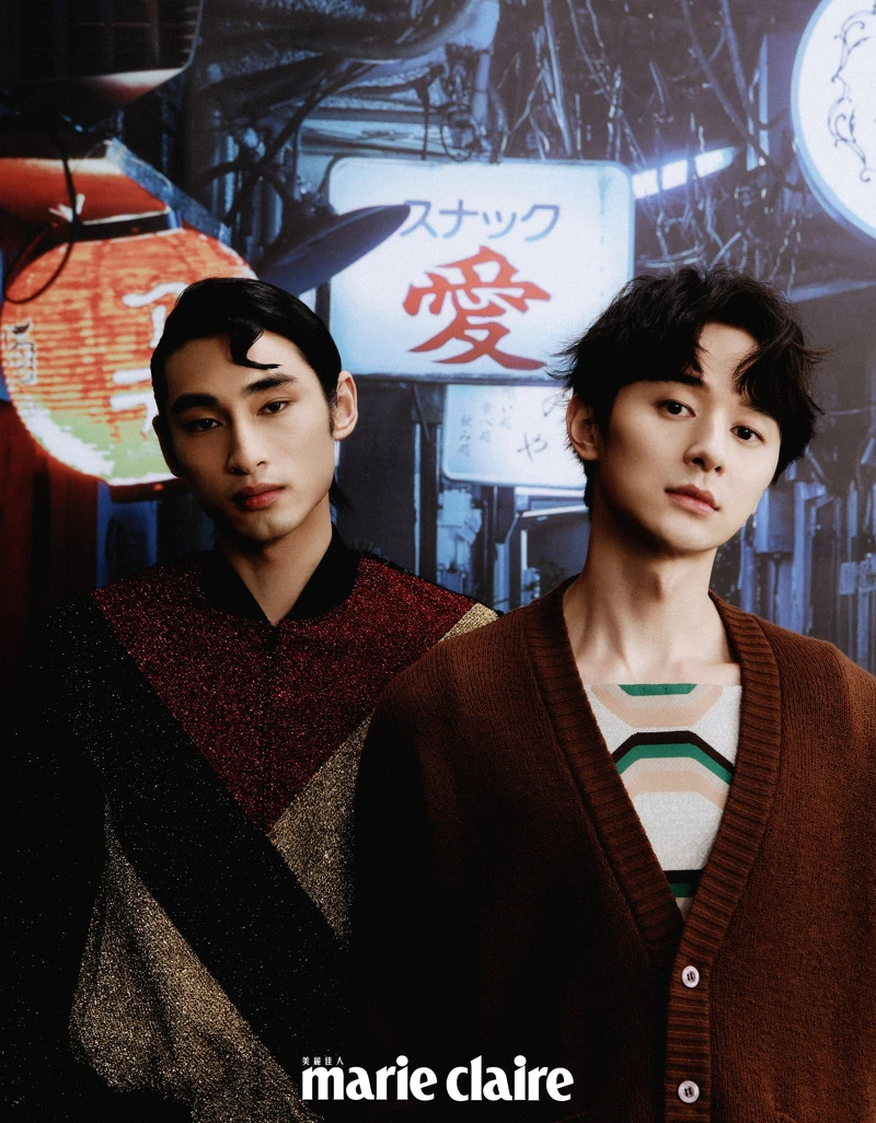 章廣辰／色塊拼接金蔥面料夾克，Saint Laurent。張軒睿／幾何紋圖短版背心、咖啡色針織衫，all by Prada。